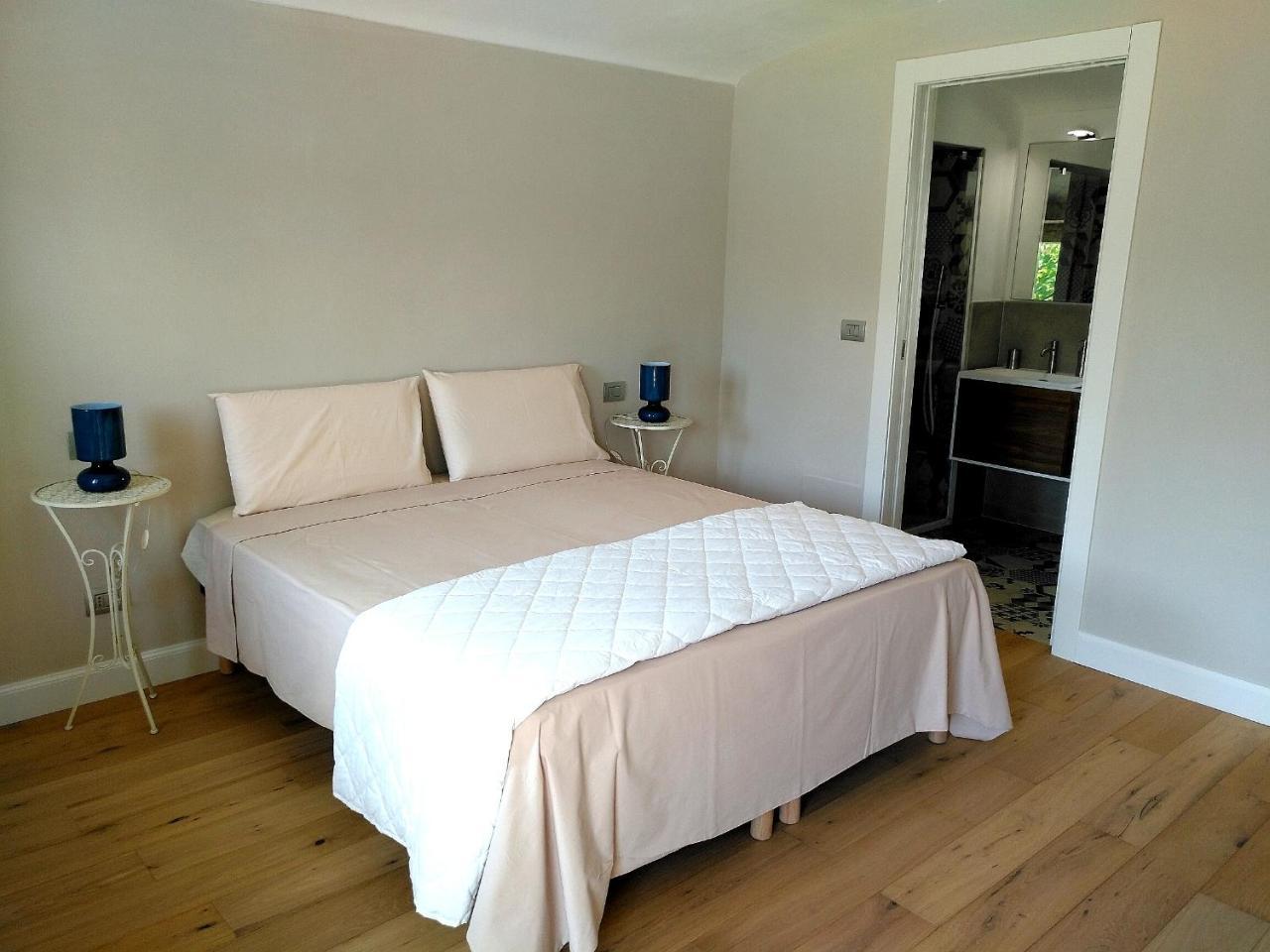 בורגו סן דלמצו B&B "Madama Granet" מראה חיצוני תמונה